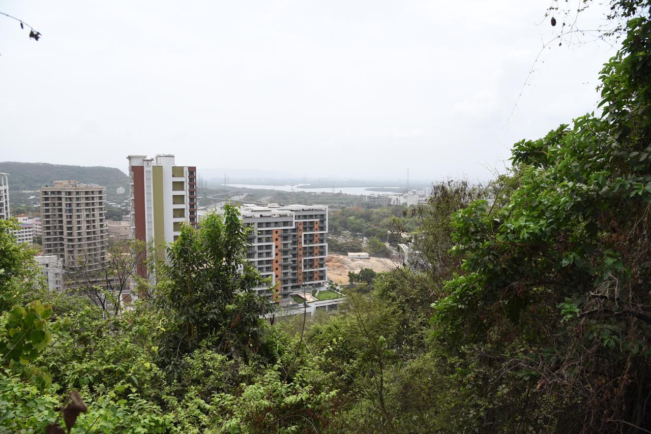 The Sky Inn Navi Mumbai Ngoại thất bức ảnh